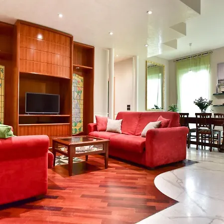 아파트 Elegant & Cozy In The Heart Of *