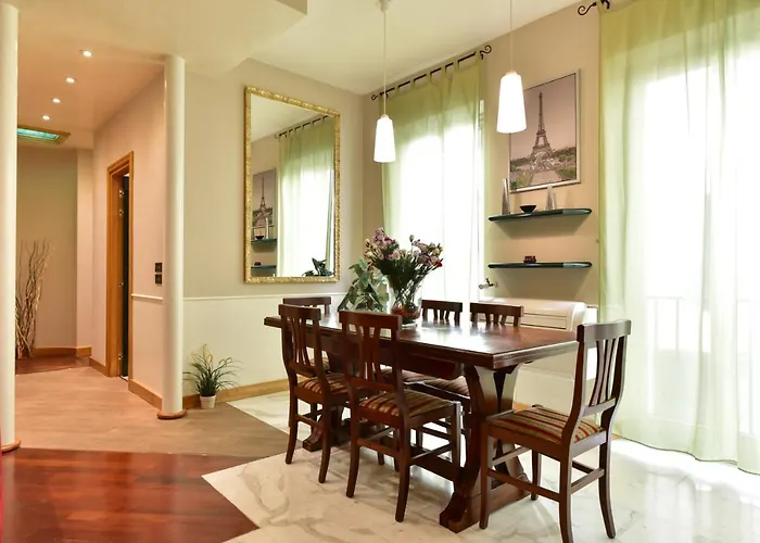 Elegant & Cozy In The Heart Of Appartamento
